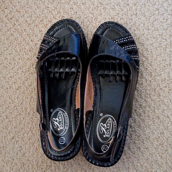 Bolaro Shoes - Women's sandals size 7.5